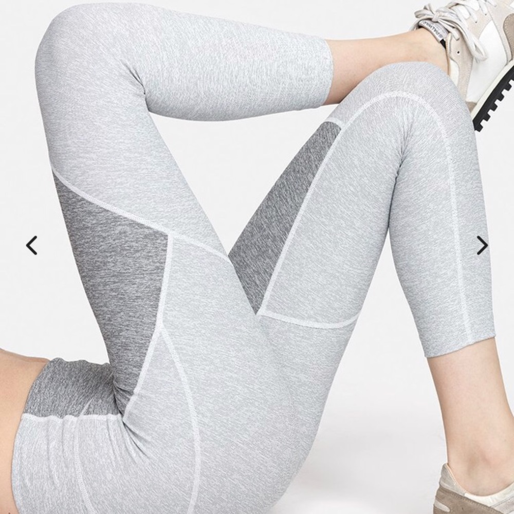 OV 3/4 Two Tone leggings in Dove!!